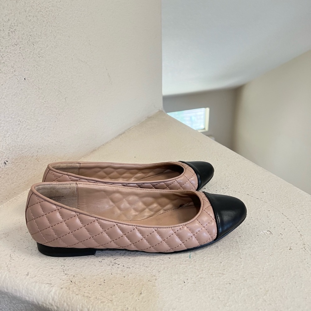 Steve Madden Women’s Leather Beige Black Caption Ballet Flat Classic Comfort 9M